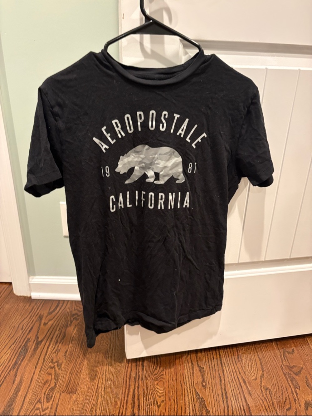 Aeropostale Black Graphic Bear Logo Tee